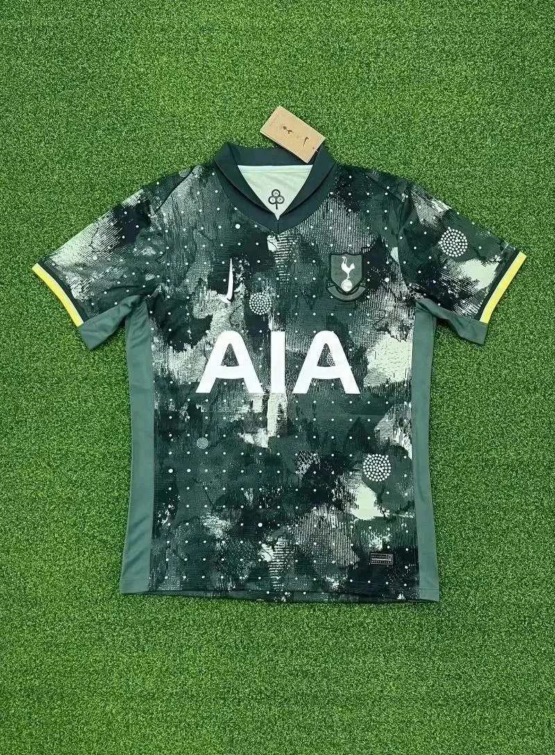 24-25 Tottenham Hotspur second away