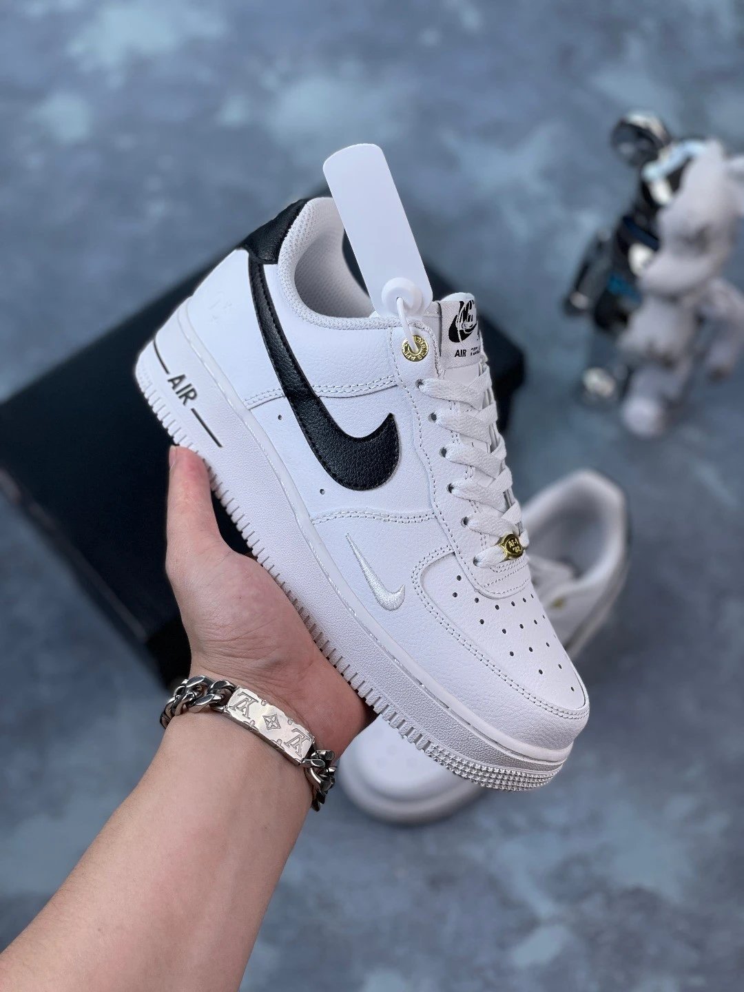 Quan Zhilong Black Tail